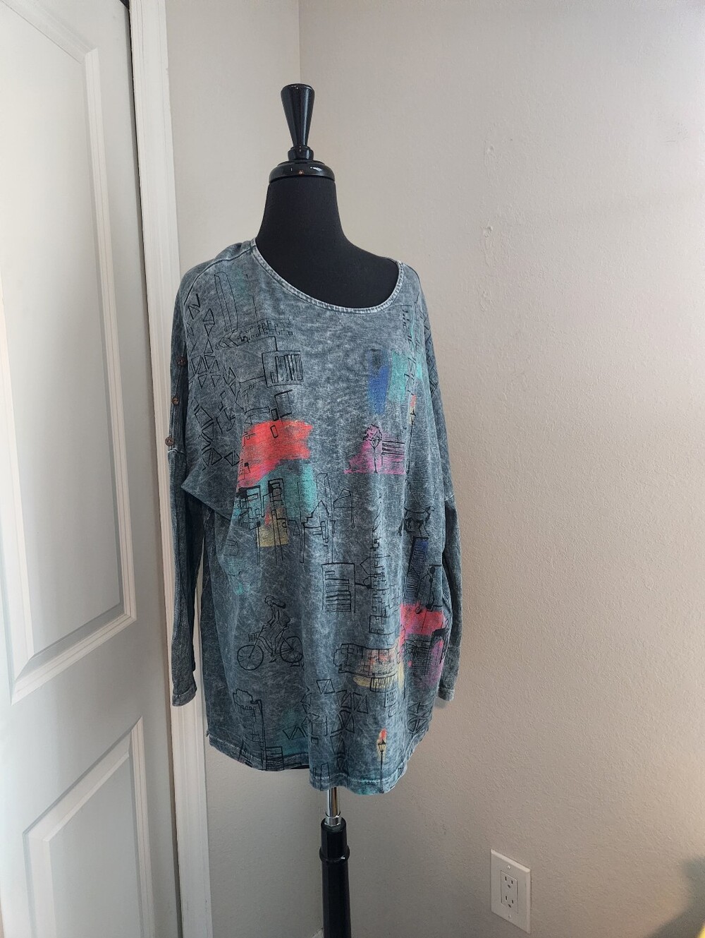 Jess & Jane Washed Charcoal Graphic Scoop-Neck Women’s Sweatshirt - Picture 1 of 10